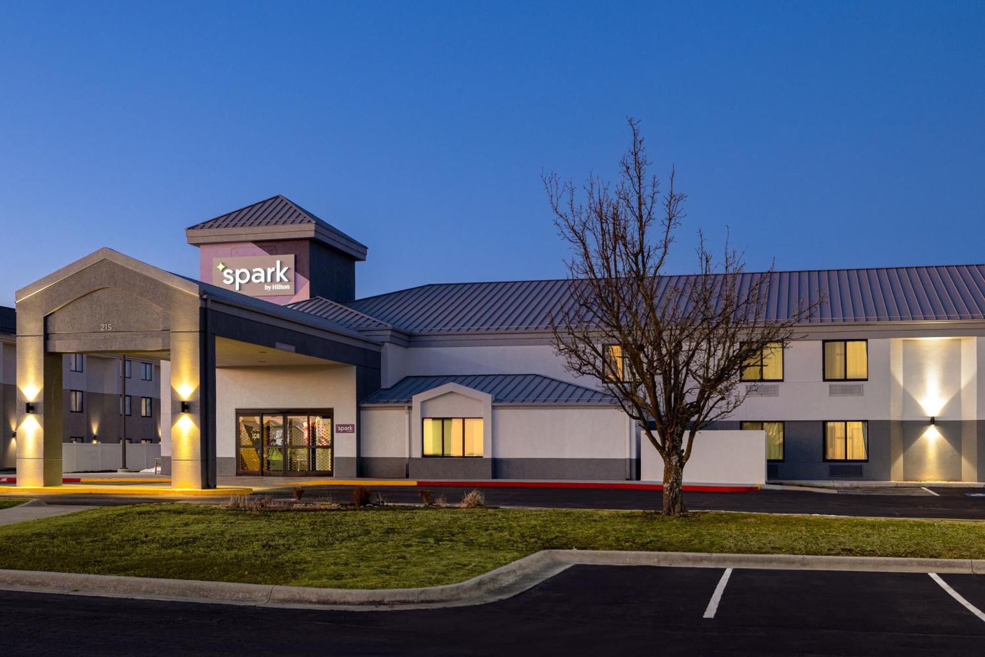 Spark By Hilton Bentonville Kültér fotó