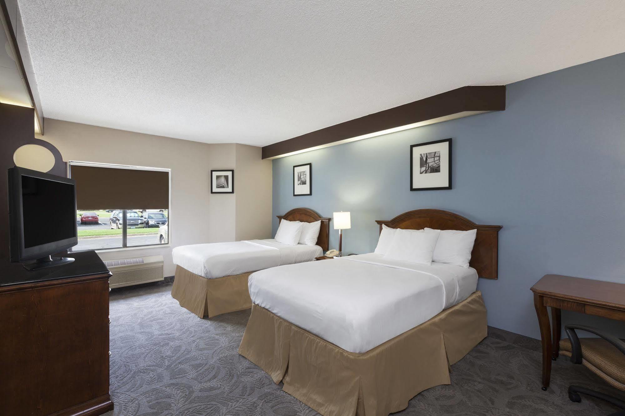 Spark By Hilton Bentonville Kültér fotó